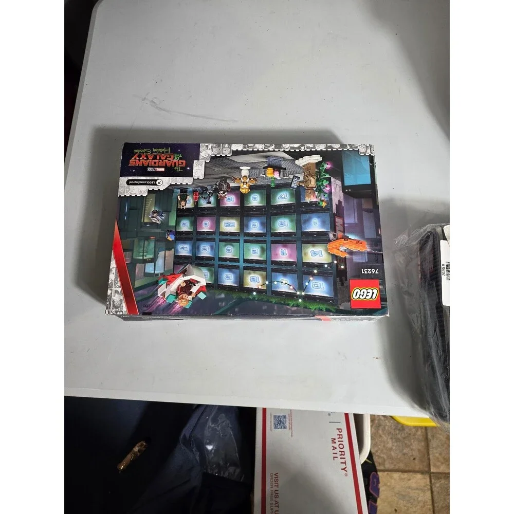 LEGO 76231 Marvel Guardians of the Galaxy Advent Calendar Open Box